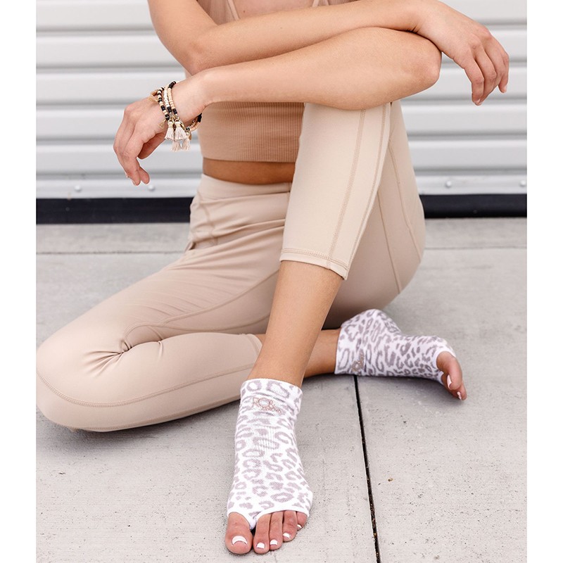 Rhiannon Low Show Grip Sock - XS/S