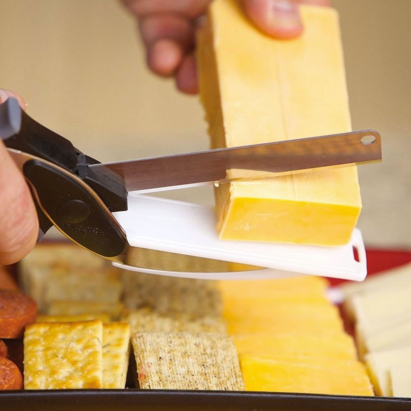2-in-1 Scissor Cutting Board Tool