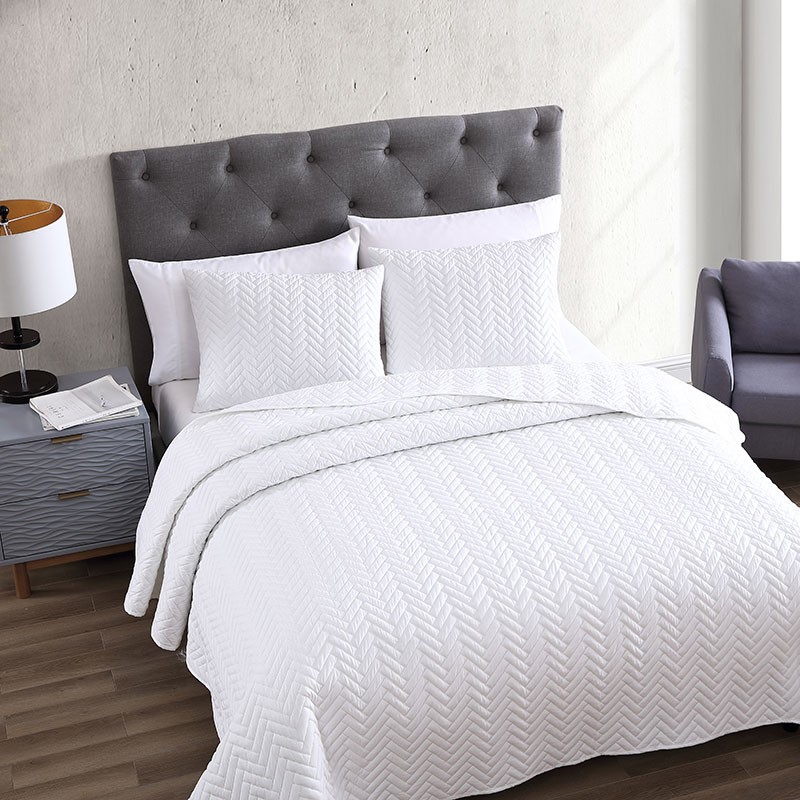 Birch 3 Piece Quilt Set