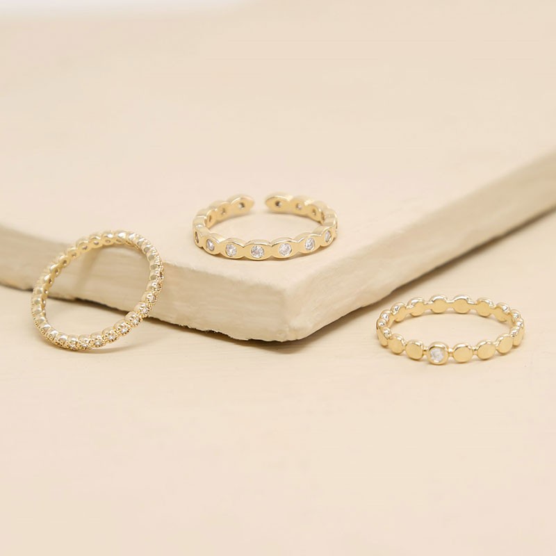Small Bits of Bling Crystal and 18k Gold Plated Ring Set
