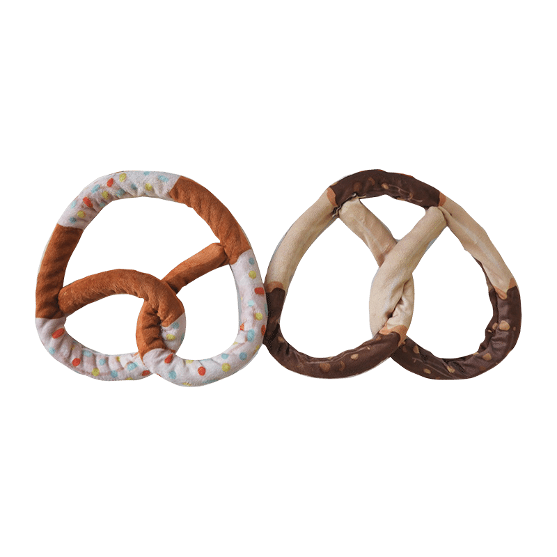 Plush Pretzel Dog Toy (2 Pack)