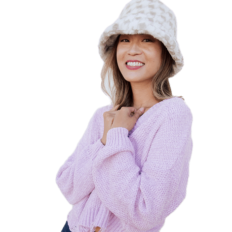 SYTE SHAGGY FUR BUCKET HAT ¥11,000 26 Fuzzy Bucket Hats That Make Winter Accessorizing More Fun
