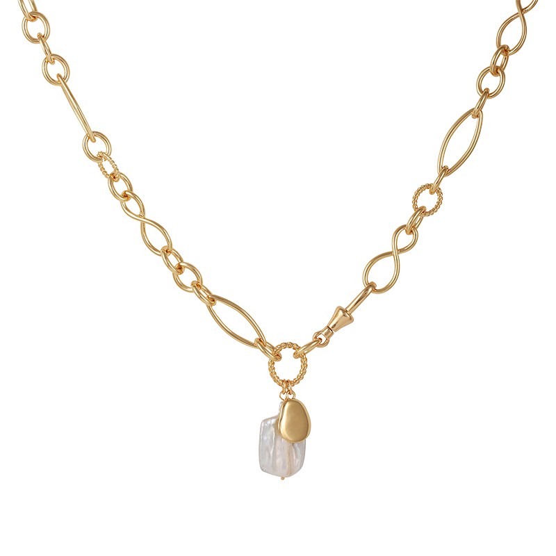 Twisted Metal Pearl Necklace