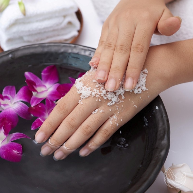 Dead Sea Soothing Bath Salt Soak with 21 Minerals (Rose & Sandalwood)