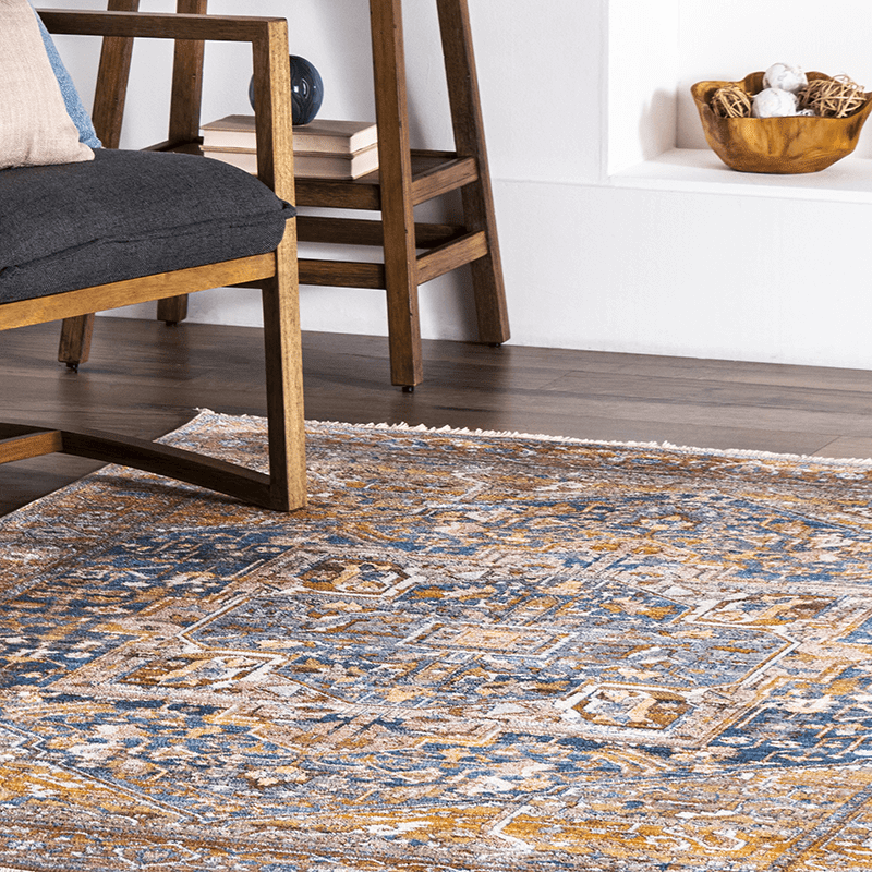 Vintage Harriet Medallion Fringe Area Rug