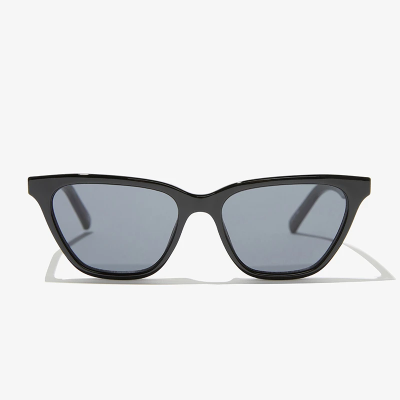 Unfaithful Sunglasses Black by Le Specs - FabFitFun