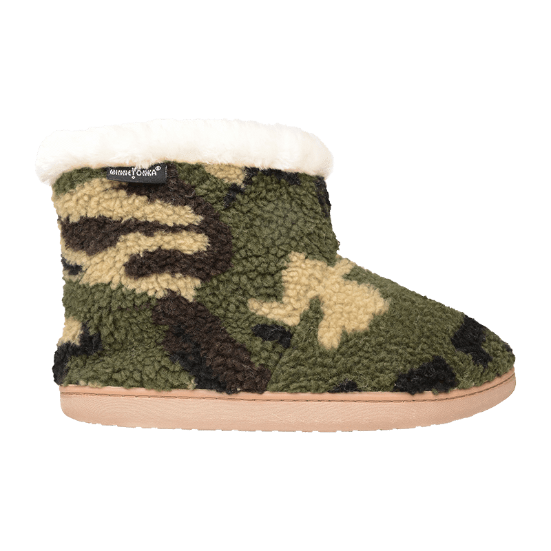 Betty Camo