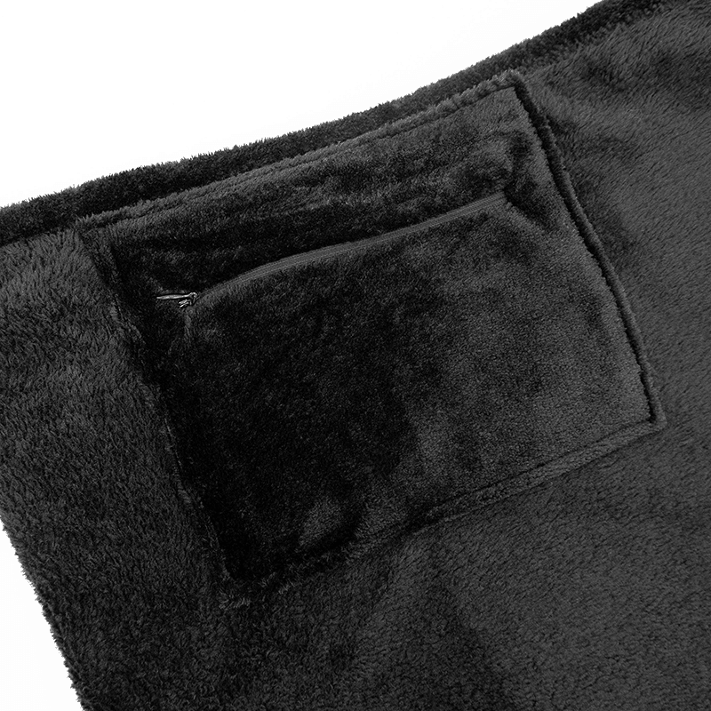 Icon Plush Travel Blanket & Pouch