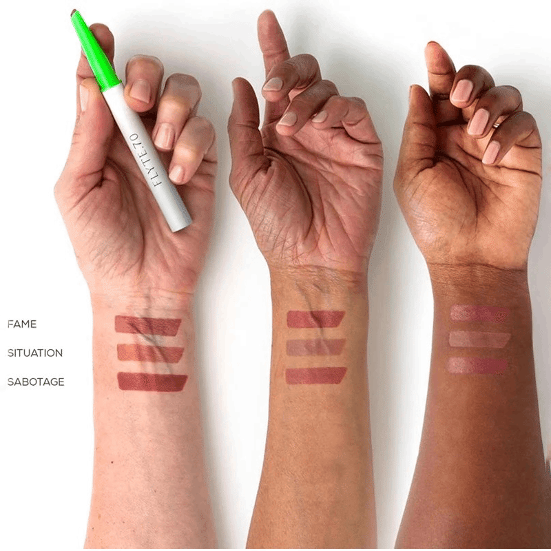Chiseled.Lip Liner - Fame
