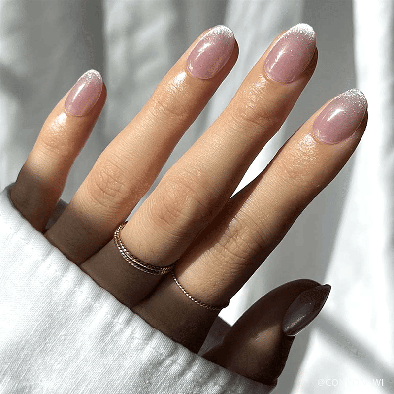 Fairy Dust Short Oval Press-On Nails