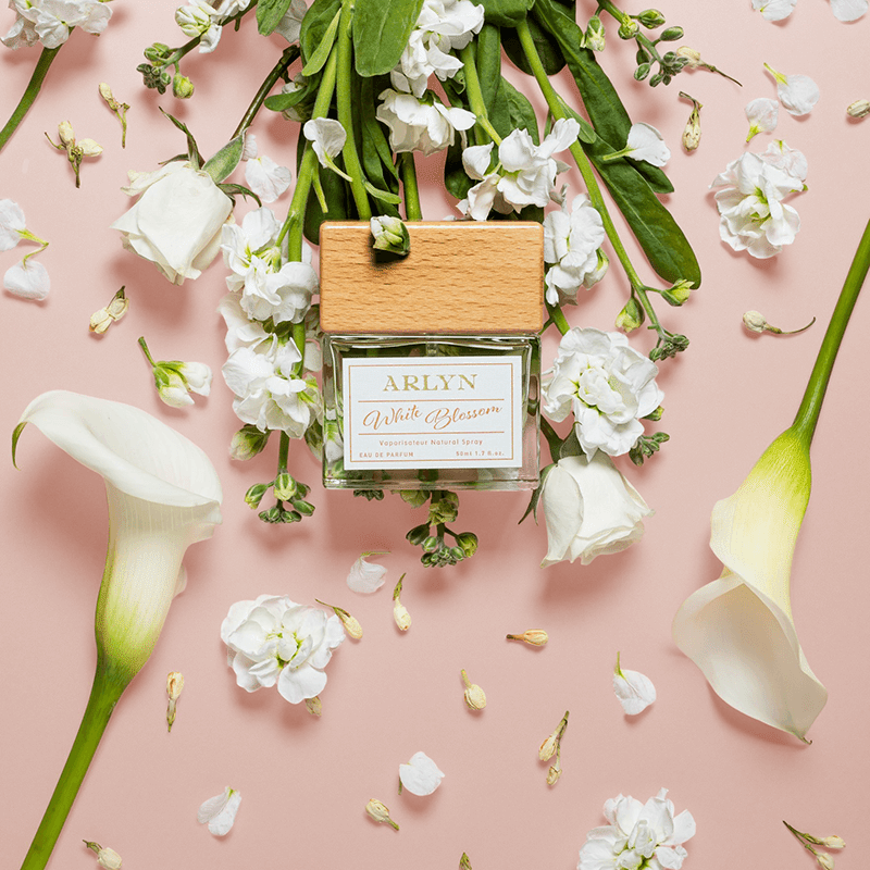 White Blossom Pour Femme Fragrance