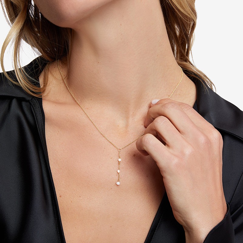Evelyn Coco Lariat