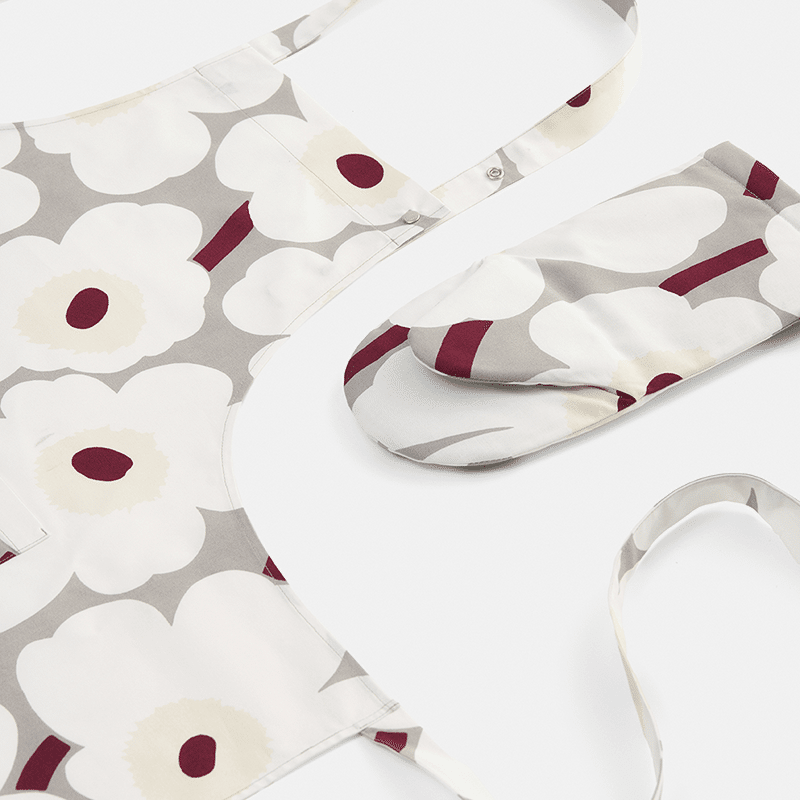 Pieni Unikko Apron & Oven Mitt Bundle