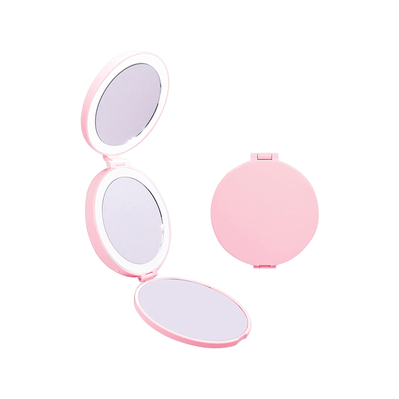 TriFold Magnification Lighted Mirror