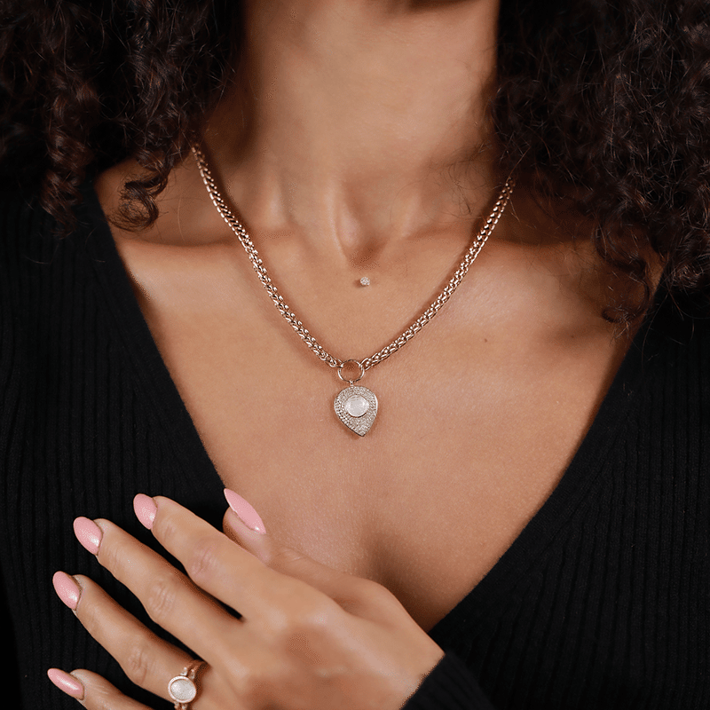 Coronado Pendant Necklace (Gold Pearl)