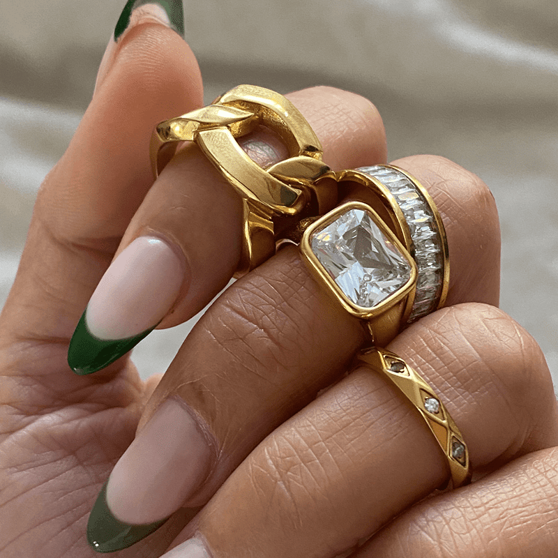 Celine Dainty Ring - Size 7
