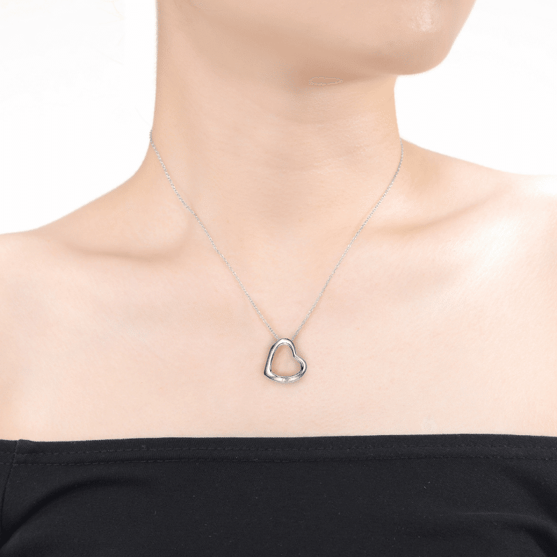Sylvie Coeur Contour Heart Necklace (Silver)