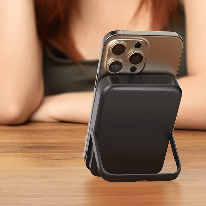 10,000mAh MagSafe Power Bank with Kick Stand