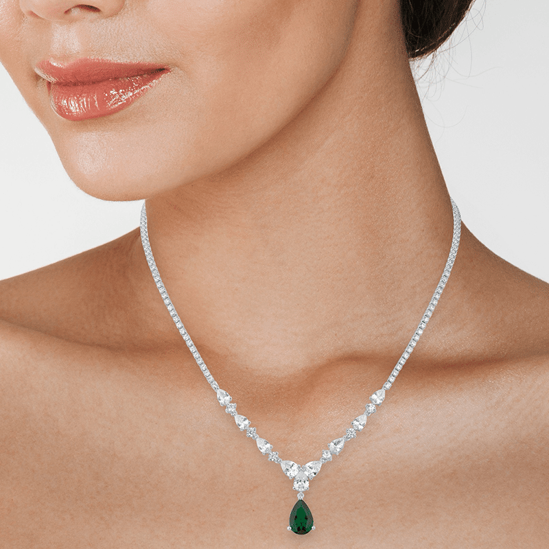 14 Cttw Round/Pear Drop Statement Necklace