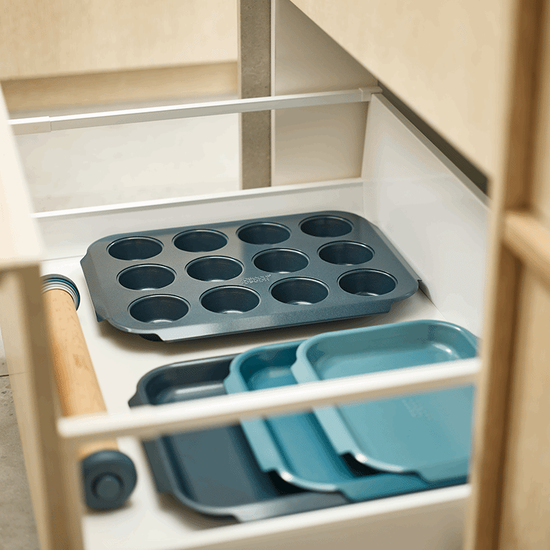 Nest Bake 12-Cup Non-Stick Muffin Pan with Easy Pull Handles