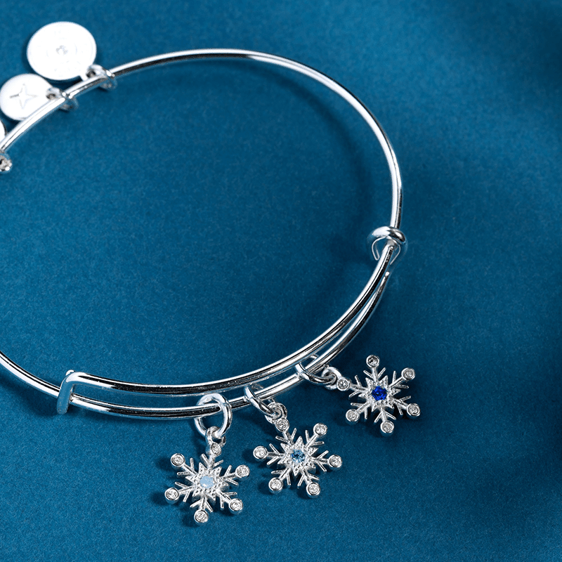 Snowflake Charm Bangle