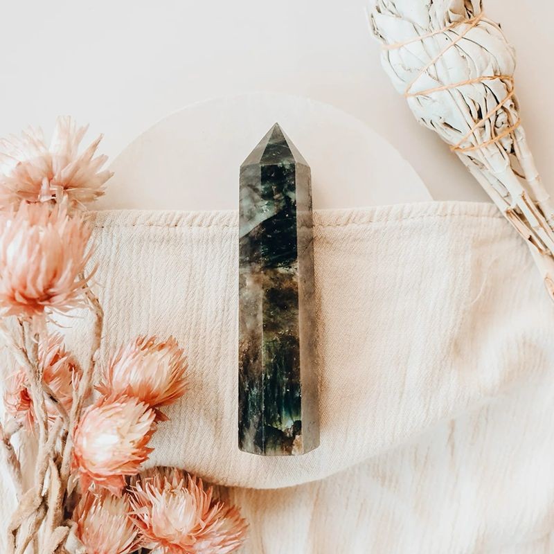 Crystal Point (Labradorite)