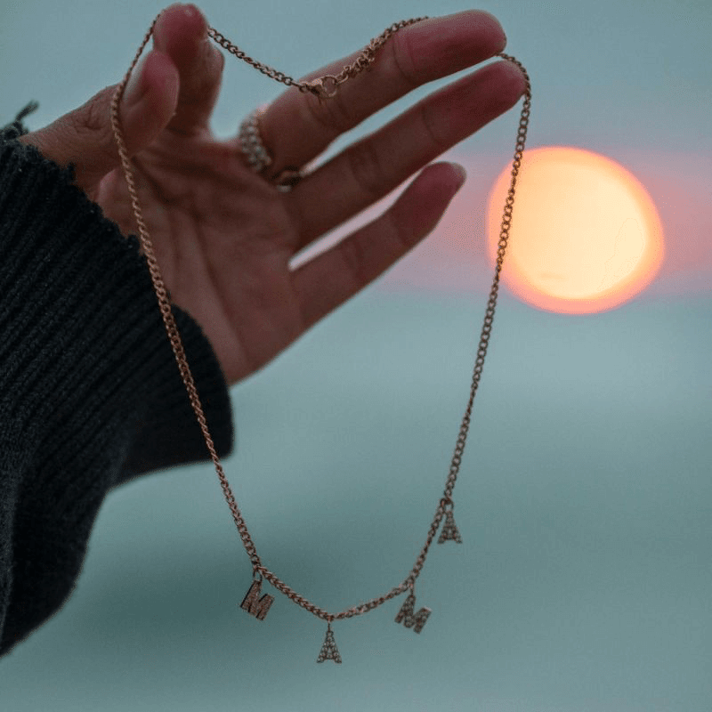 Mama Necklace