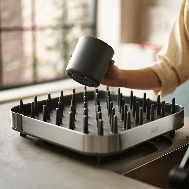 Expanding Dish Rack