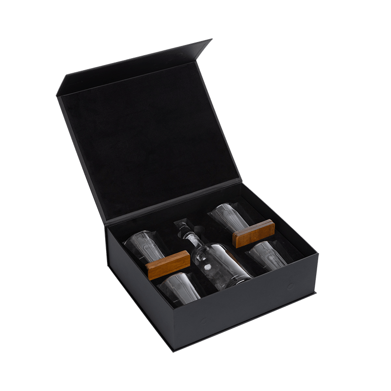 Ambassador Whiskey Decanter with 4 Lowball Glasses