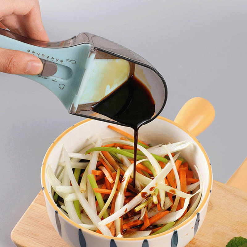 Adjustable All-in-One Measuring Cup