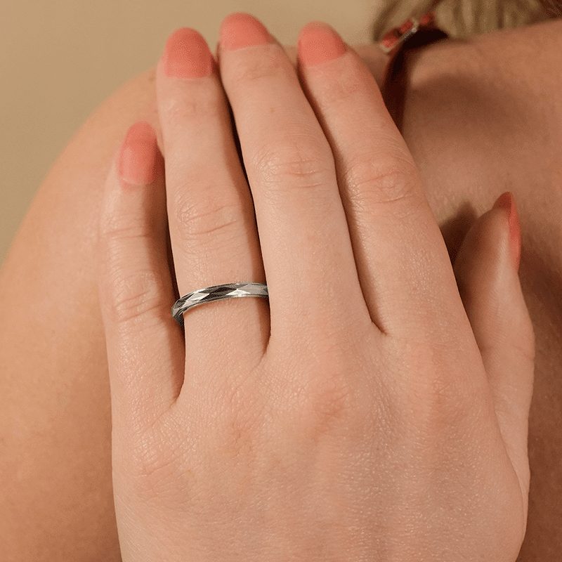 Ashlyn Thin Polished Fidget Spinning Ring 