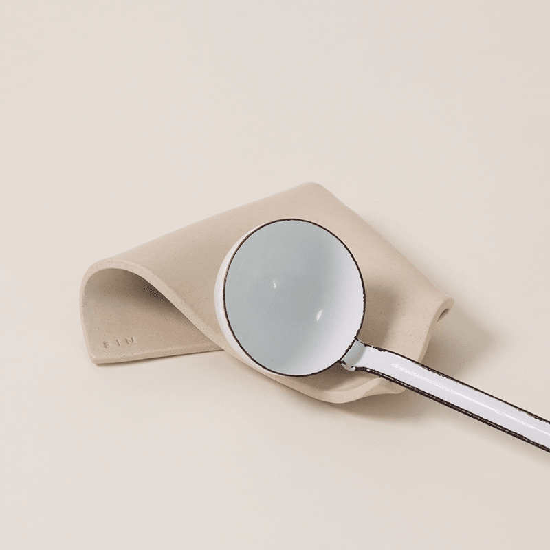 Ceramic Oru Spoon rest