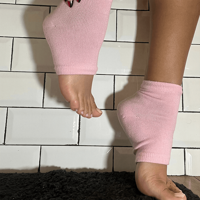 Hydrating Gel Infused Moisturizing Spa Socks