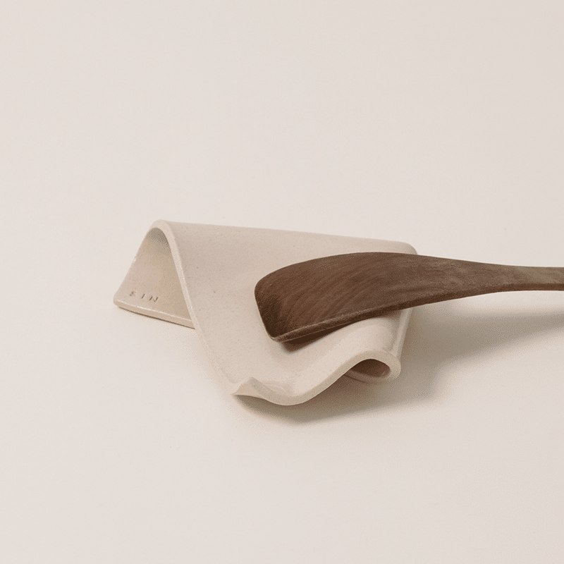 Ceramic Oru Spoon rest