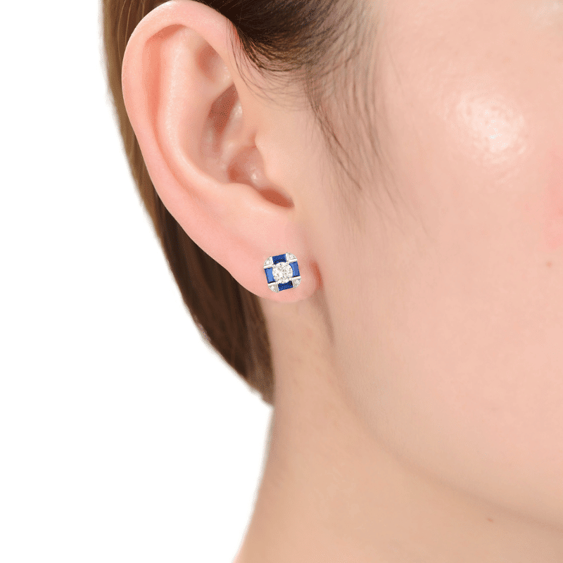 White Gold Plated with Sapphire Blue Cubic Zirconia Geometric Stud Earrings (Silver)