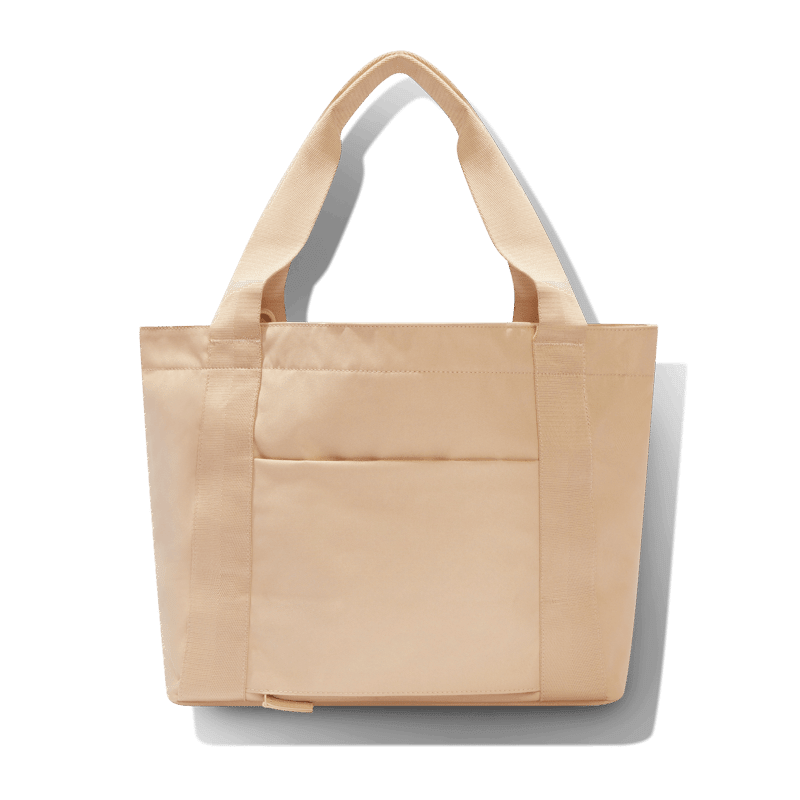 The Beisics Tote in Beige