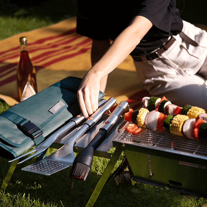GrillOut 4 Piece BBQ Tool Set with Storage Case
