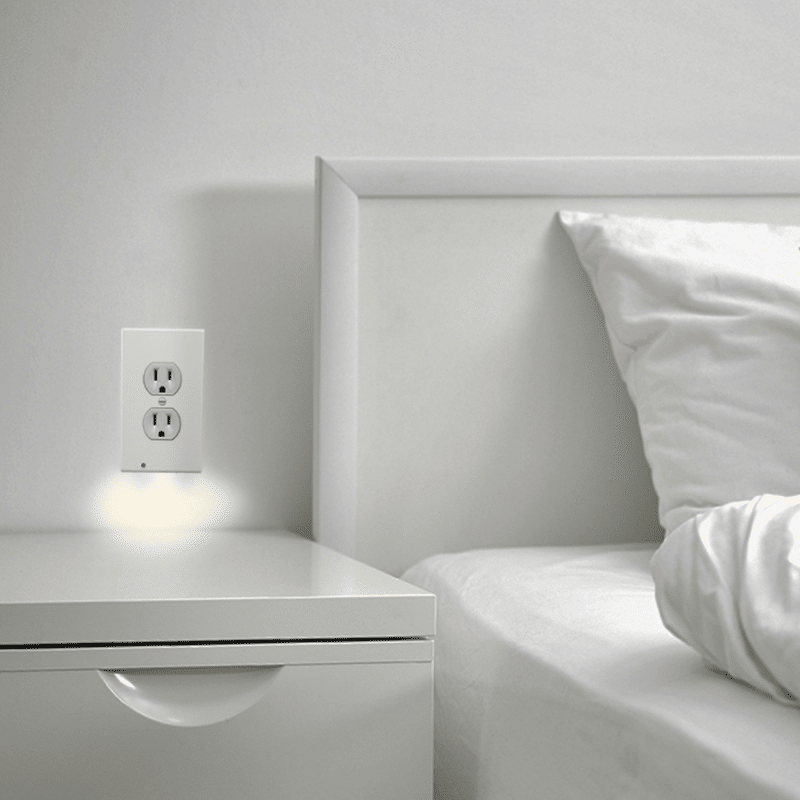 Outlet Cover with Built-In LED Night Light