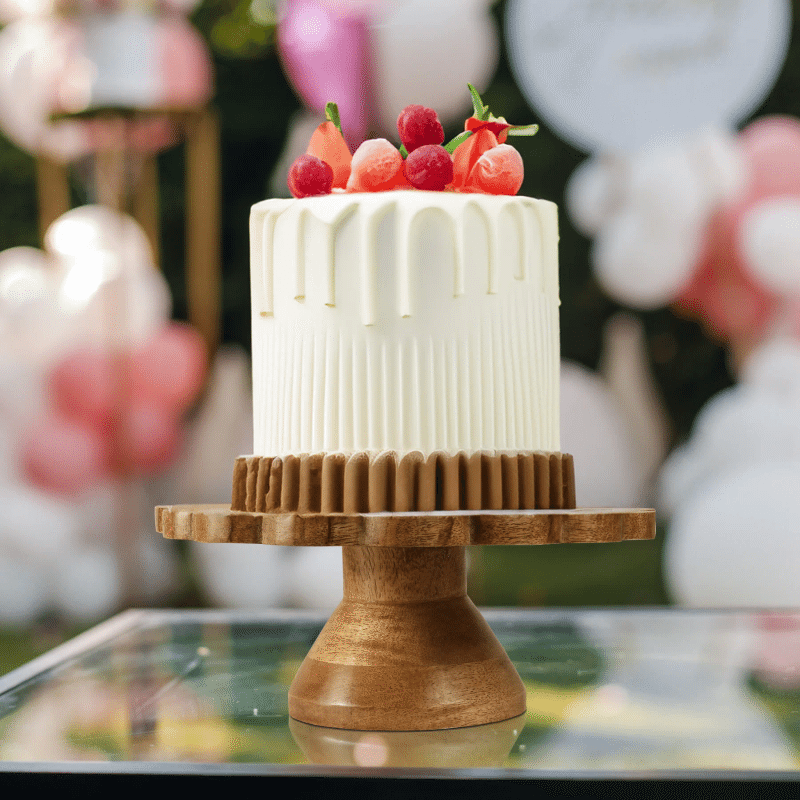 Mango wood scalloped cake stand