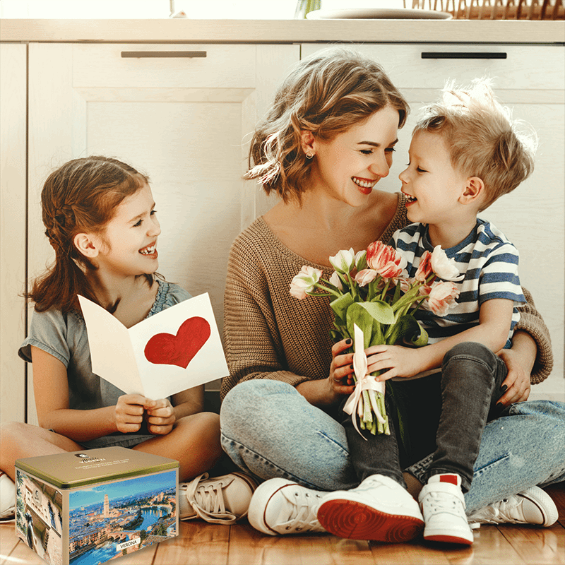 Verona Gift Tin - Assortment of Italian Pastries and Cookies