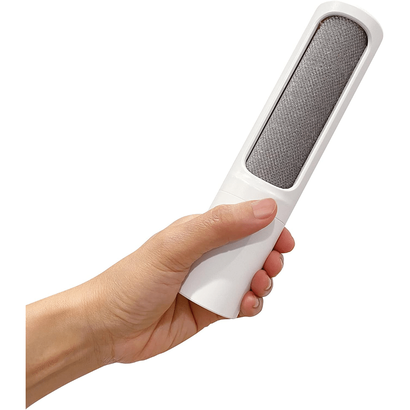 Self Cleaning Lint Removal Brush