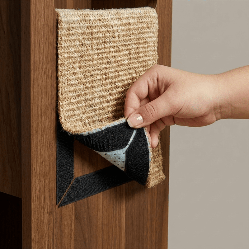 Jewl Side Table & Cat Scratcher