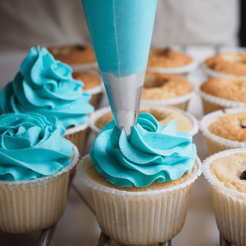 30-in-1 Cake Decorating Supplies Kit