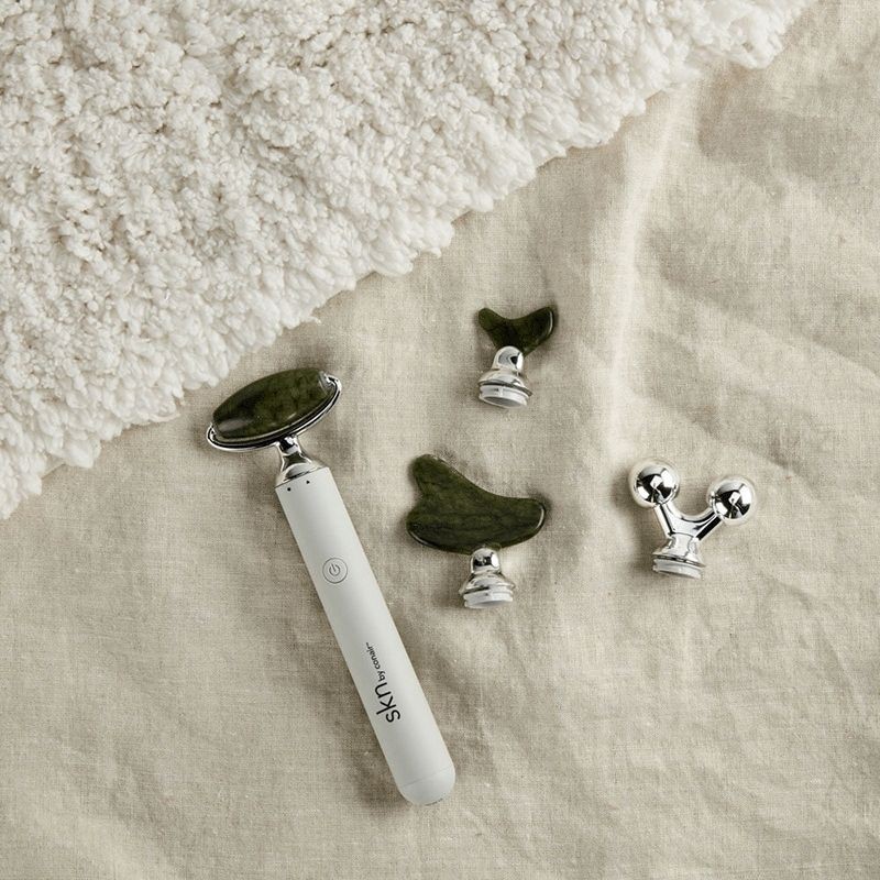 Jade Vibe Electric Roller Kit with 4 Attachments