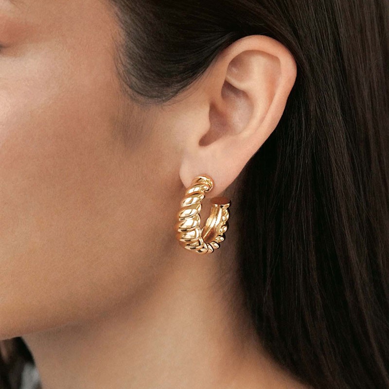 Modern Ribbed Hoops