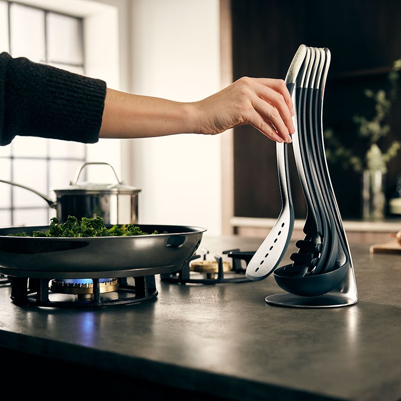 Nest 5-Piece Magnetic Utensil Set with Stand